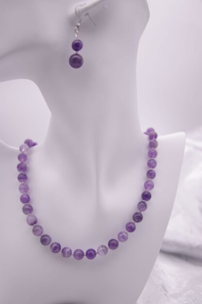 Schmuckset mit Amethyst- und Glasperlen