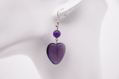 Schmuckset mit Amethystperlen und Glasherzen – Bild 3