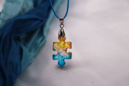 Epoxy Anhänger Puzzleteil türkis/ orange