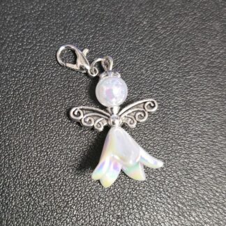 Schutzengelchen Charm weiss