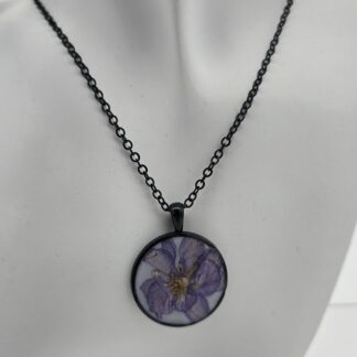 Kette mit Rittersporn